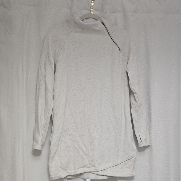 Athleta Tops - Athleta Light Gray Tunic Top